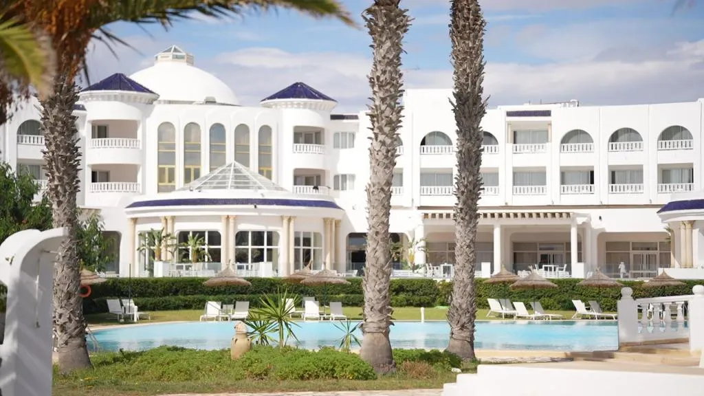 golden tulip taj sultan
