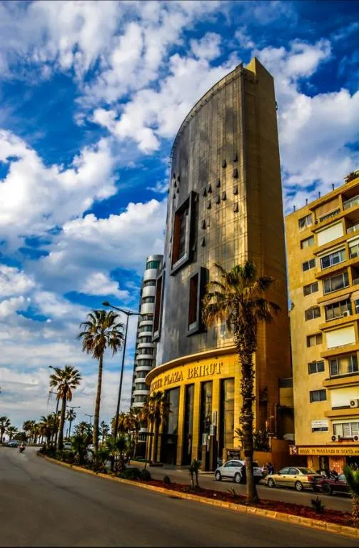LANCASTER PLAZA